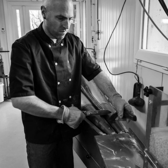 Christophe Zana Confiserie Alpine Fabrication Artisanale de Miel et de bonbons dans les Hautes Alpes Pont du fossé
